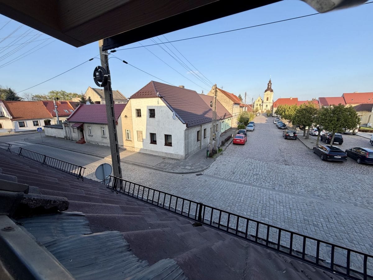 Dom 9 pokojowe na Sprzedaż