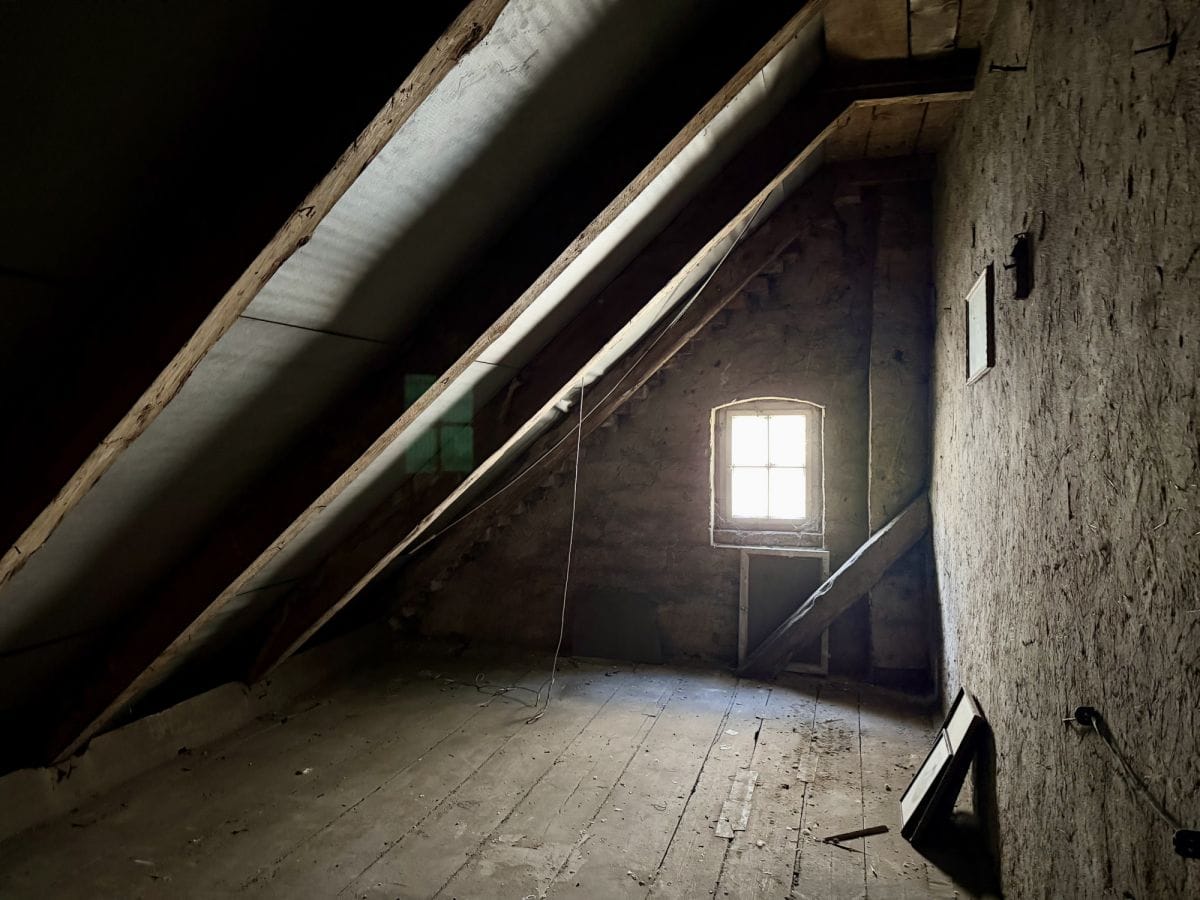 Dom 9 pokojowe na Sprzedaż