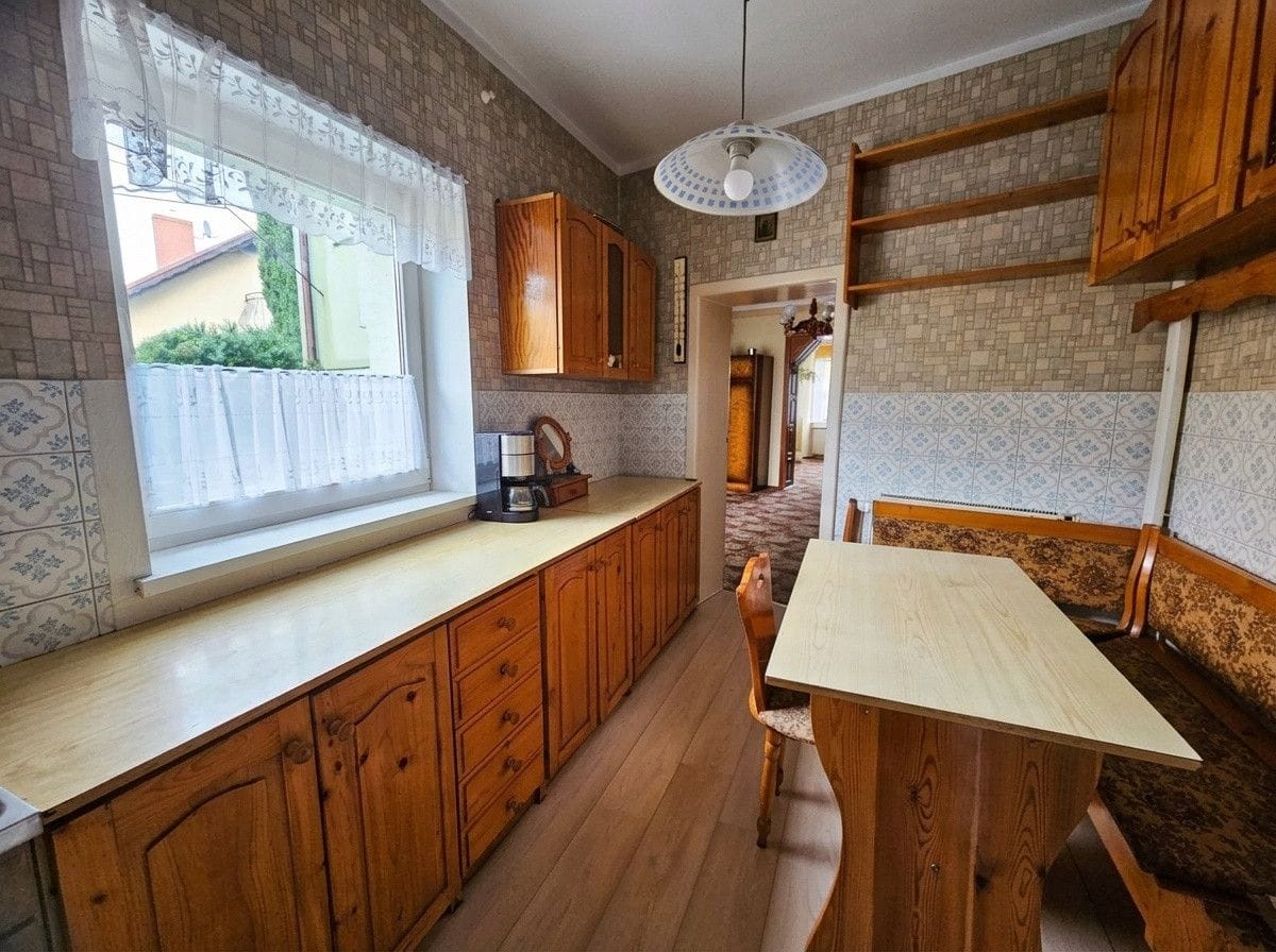 Dom 5 pokojowe na Sprzedaż