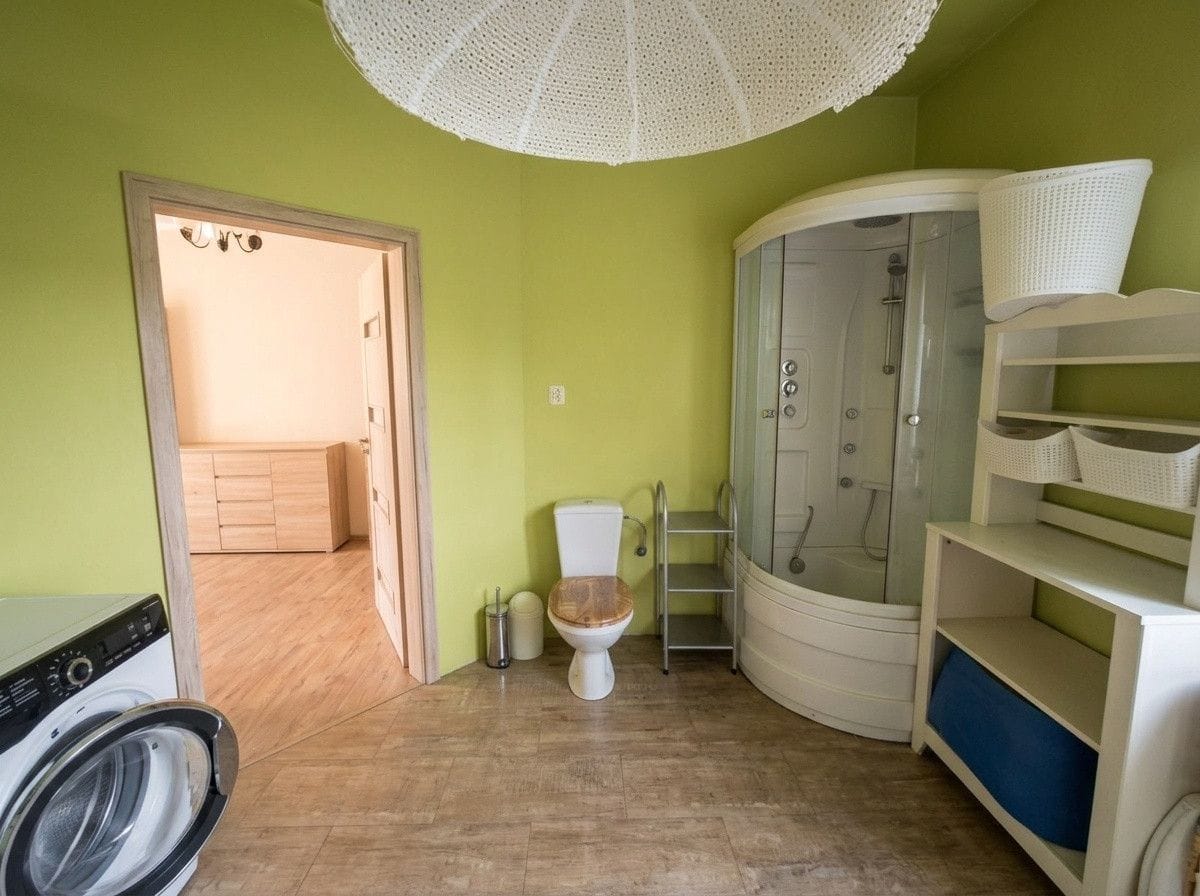 Dom 7 pokojowe na Sprzedaż