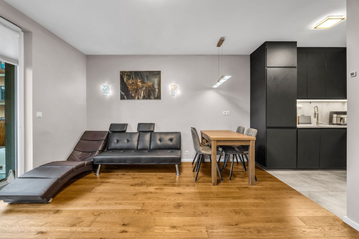 Mieszkanie 3 pokojowe na Sprzedaż