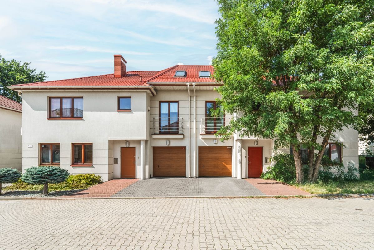 Dom 4 pokojowe na Sprzedaż