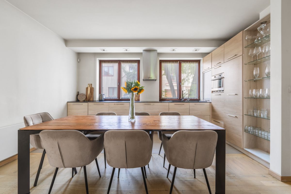 Dom 4 pokojowe na Sprzedaż