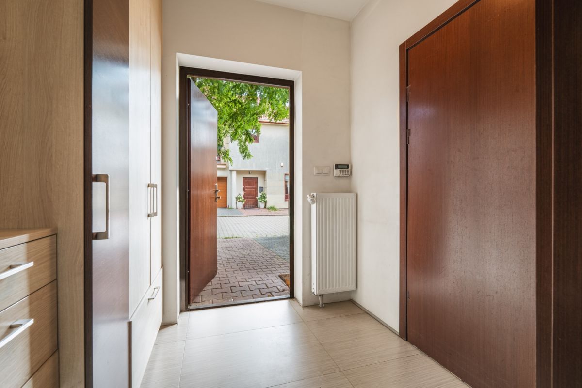 Dom 4 pokojowe na Sprzedaż