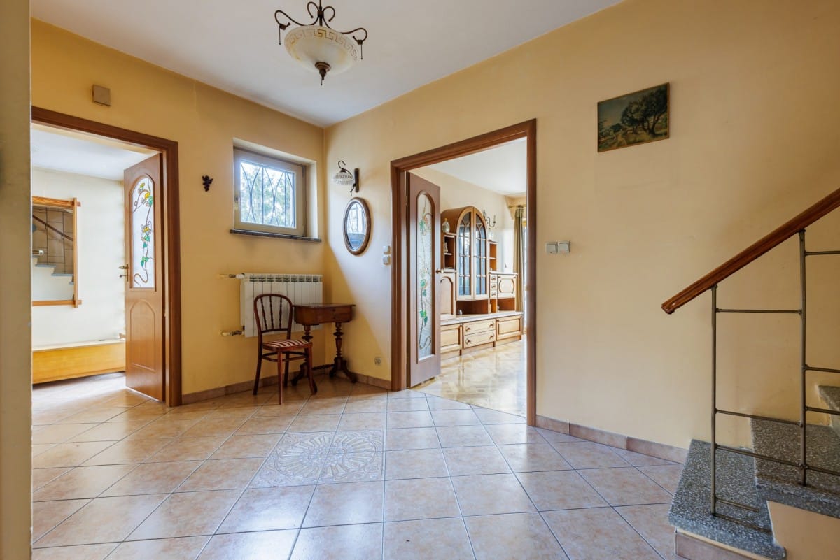 Dom 5 pokojowe na Sprzedaż