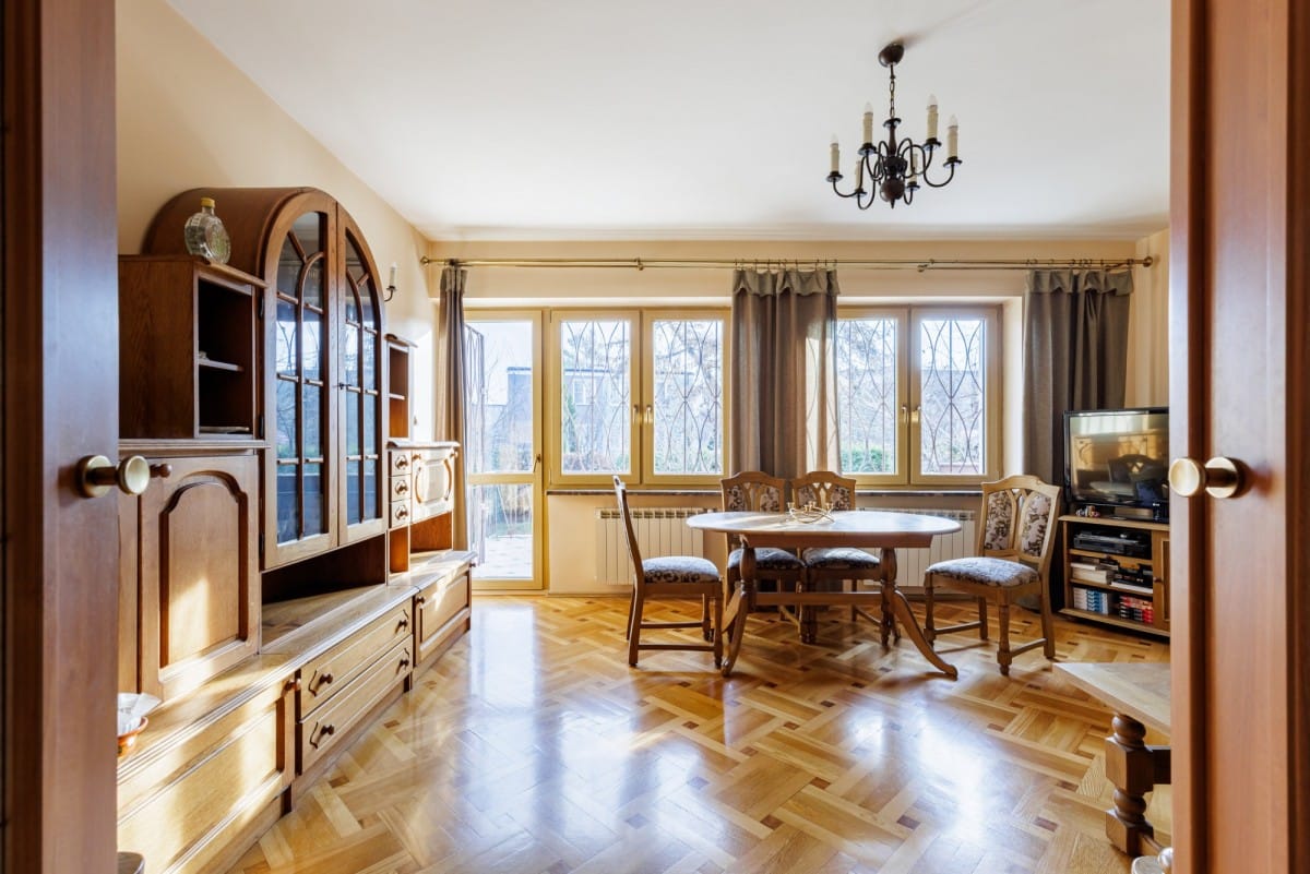 Dom 5 pokojowe na Sprzedaż