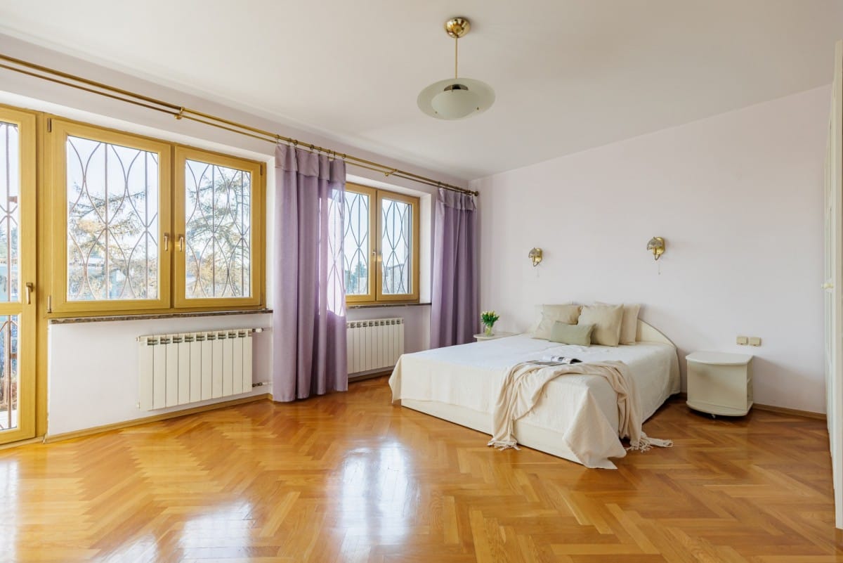 Dom 5 pokojowe na Sprzedaż