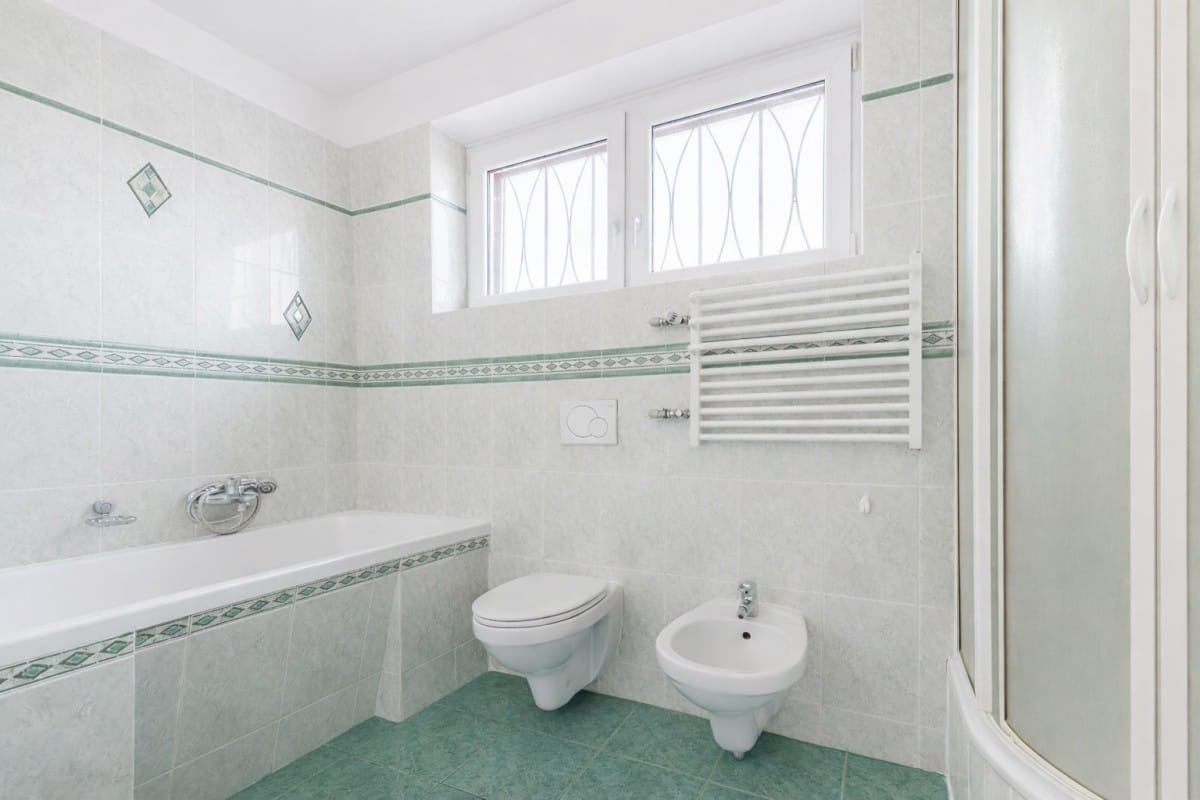 Dom 5 pokojowe na Sprzedaż