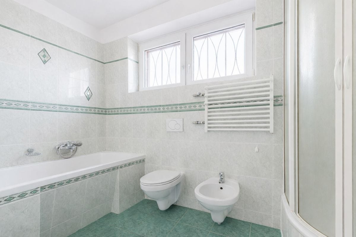 Dom 5 pokojowe na Sprzedaż