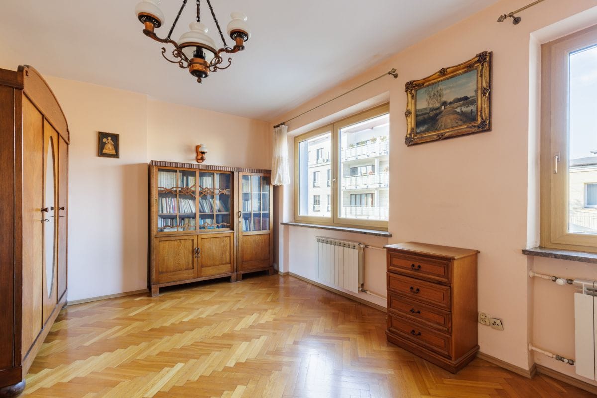 Dom 5 pokojowe na Sprzedaż