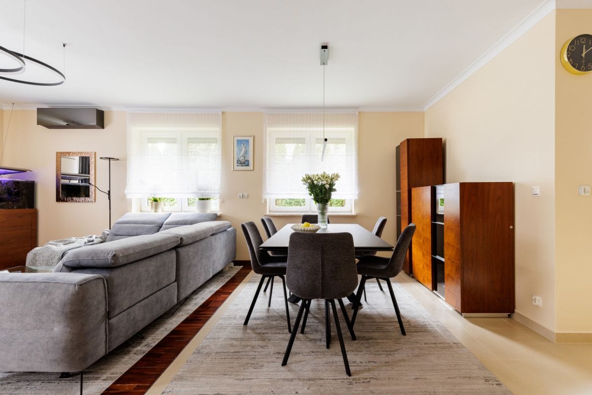 Dom 5 pokojowe na Sprzedaż