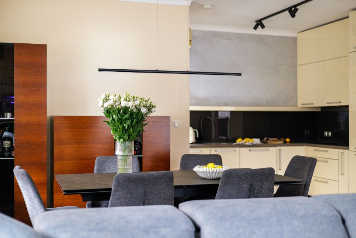 Dom 5 pokojowe na Sprzedaż