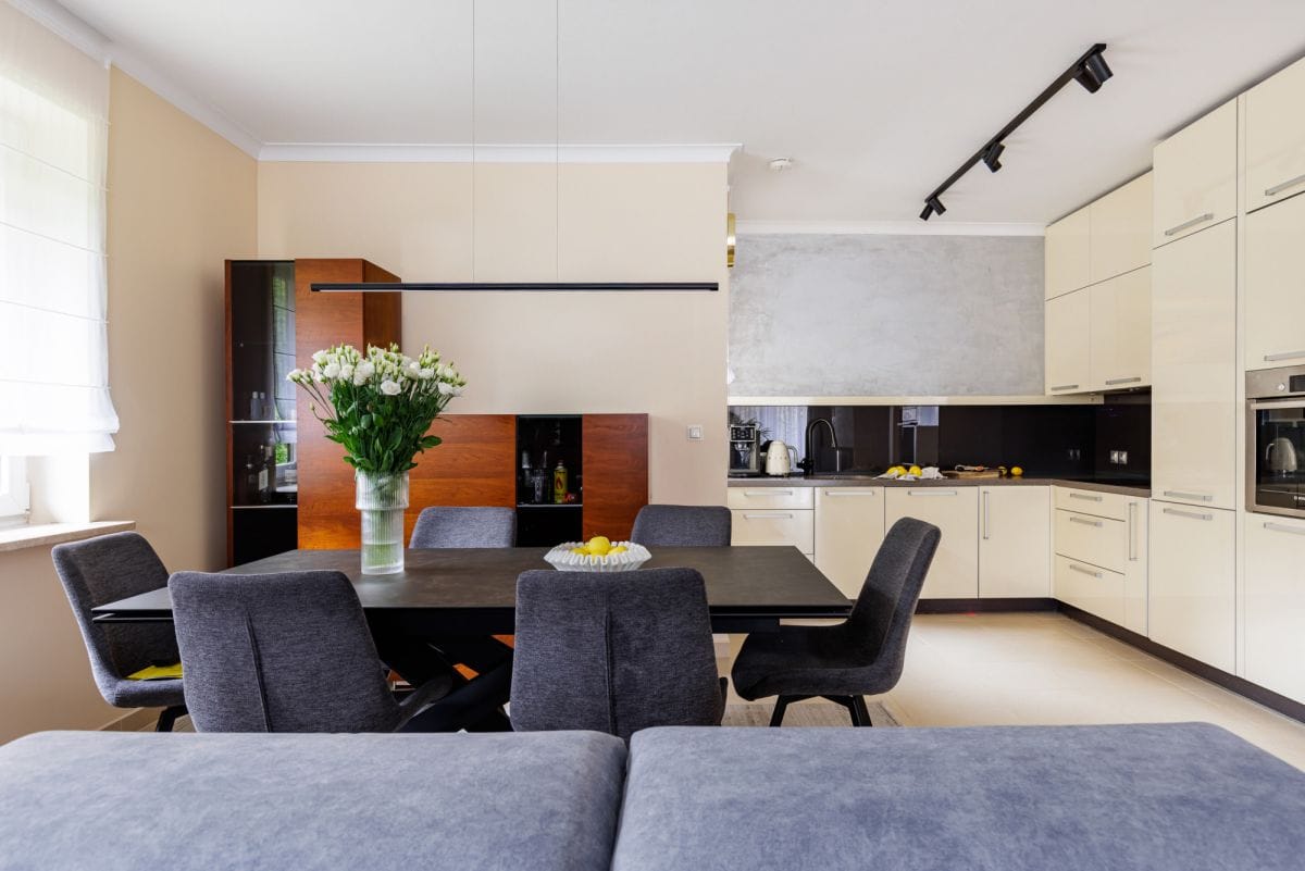 Dom 5 pokojowe na Sprzedaż