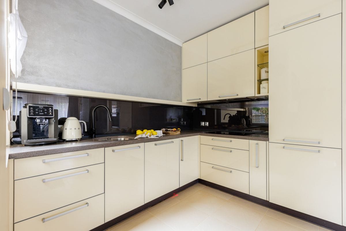 Dom 5 pokojowe na Sprzedaż