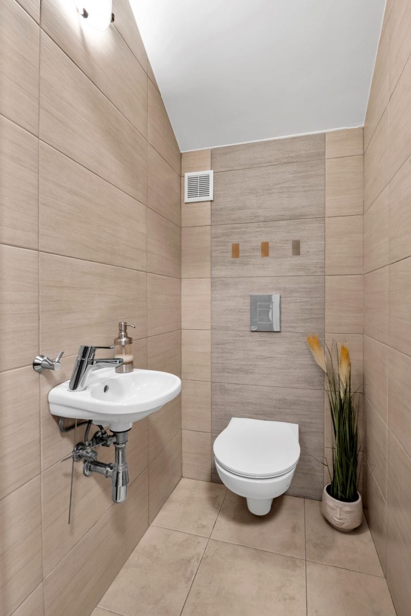 Dom 5 pokojowe na Sprzedaż