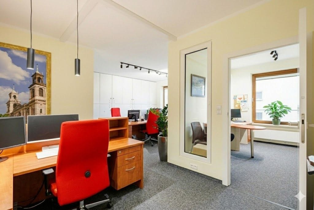 Lokal użytkowy  pokojowe na Sprzedaż