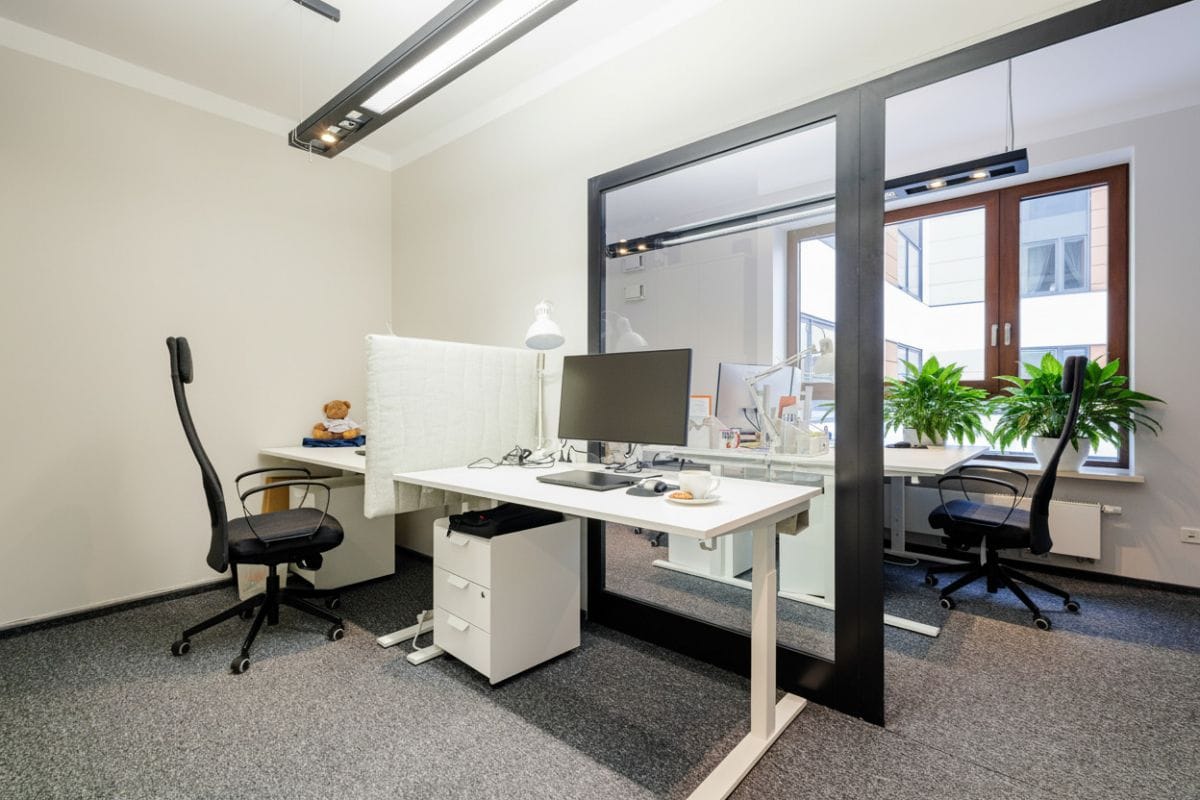 Lokal użytkowy  pokojowe na Sprzedaż