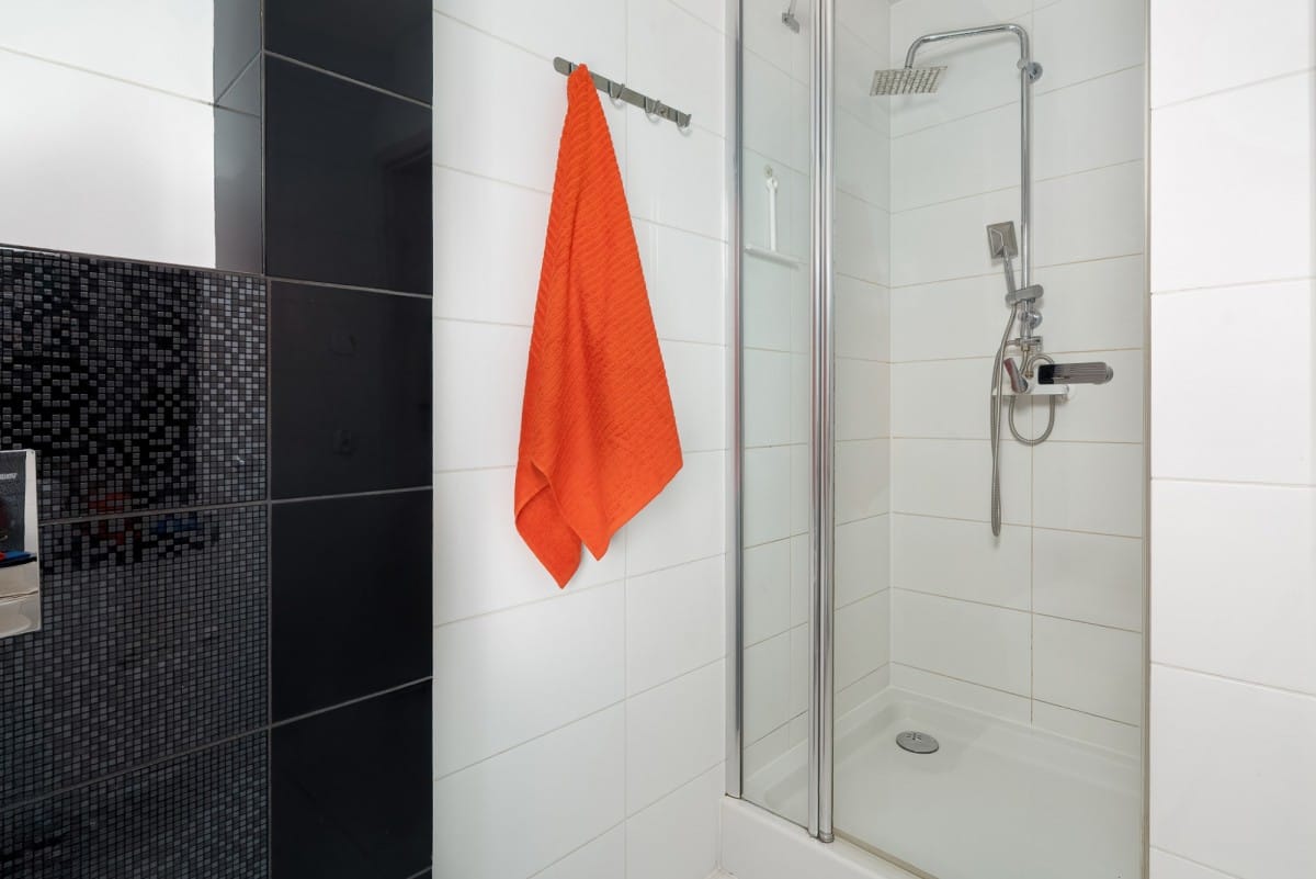 Dom 5 pokojowe na Sprzedaż