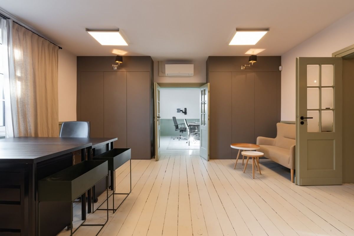 Dom 15 pokojowe na Sprzedaż