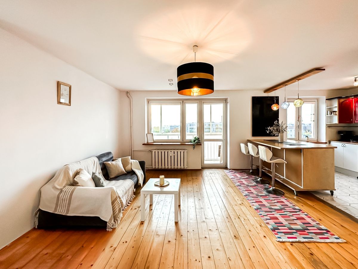 Mieszkanie 4 pokojowe na Sprzedaż