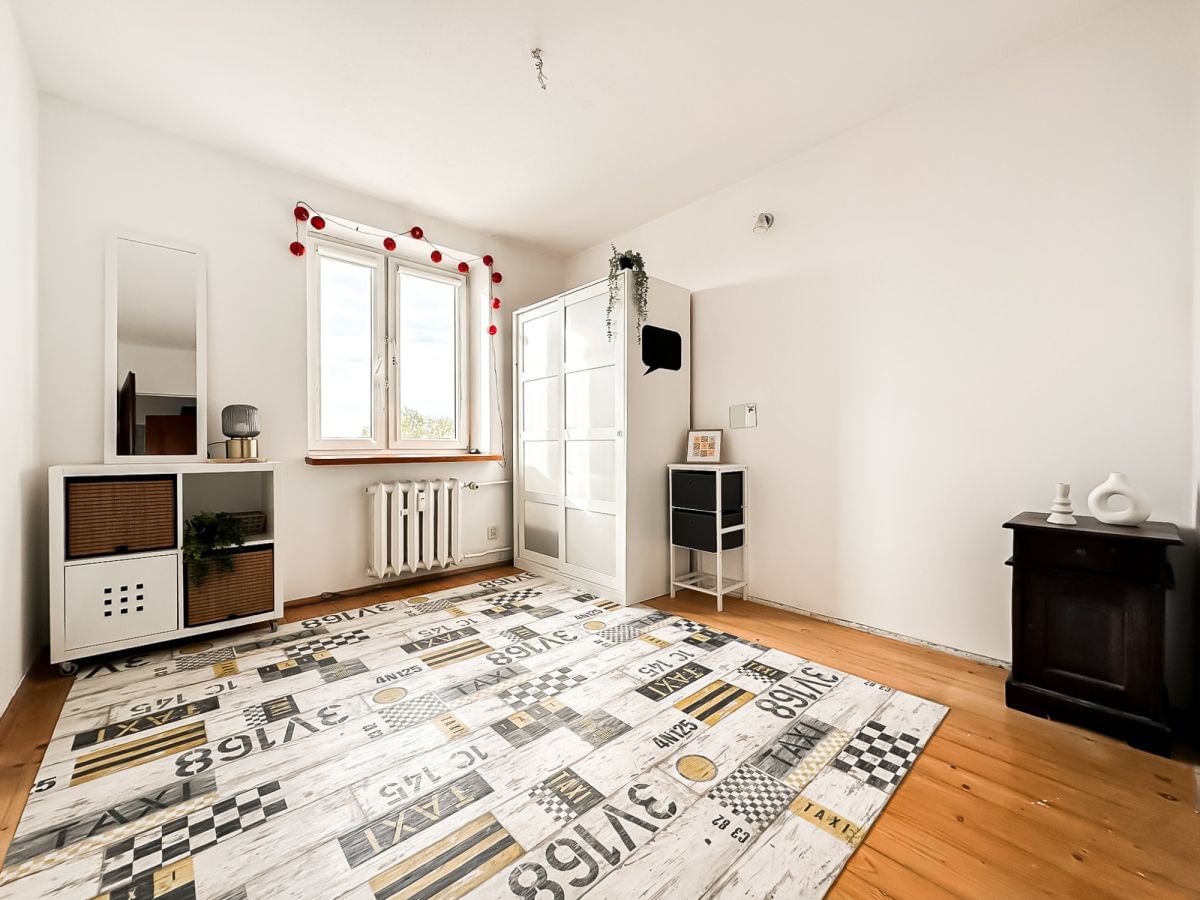 Mieszkanie 4 pokojowe na Sprzedaż