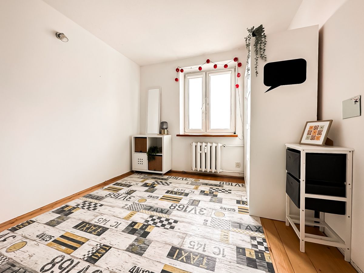 Mieszkanie 4 pokojowe na Sprzedaż