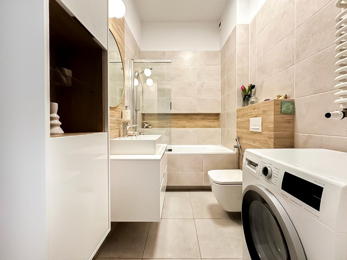 Mieszkanie 4 pokojowe na Sprzedaż