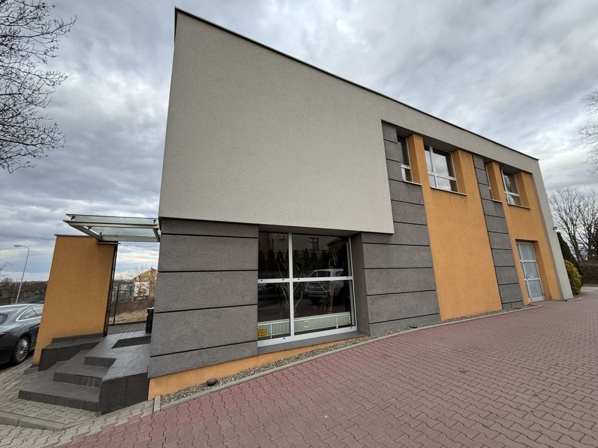 Lokal użytkowy  pokojowe na Sprzedaż