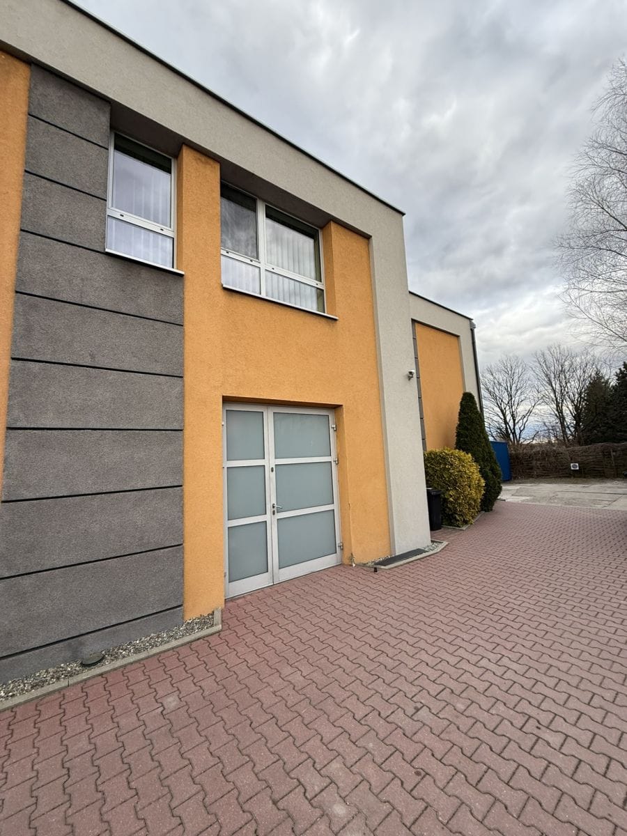 Lokal użytkowy  pokojowe na Sprzedaż