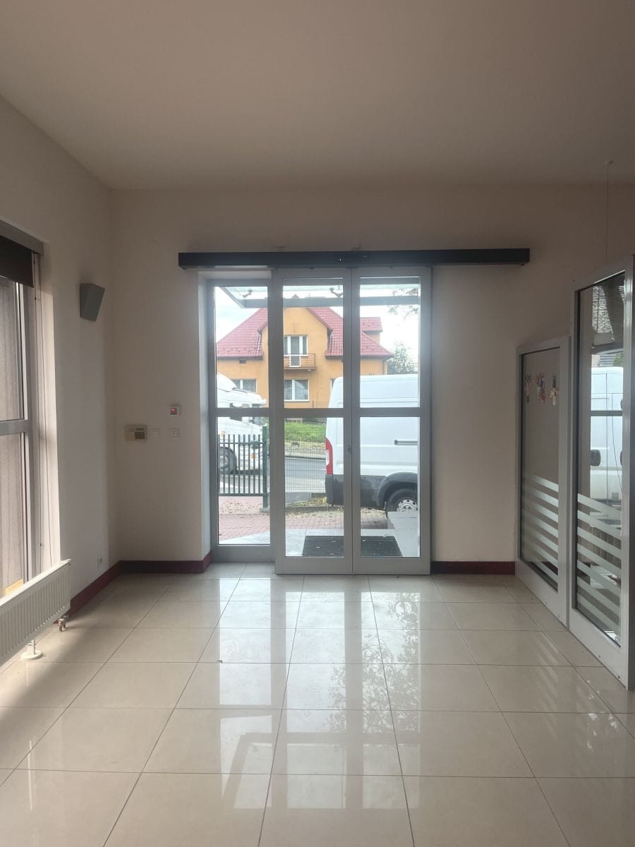 Lokal użytkowy  pokojowe na Sprzedaż