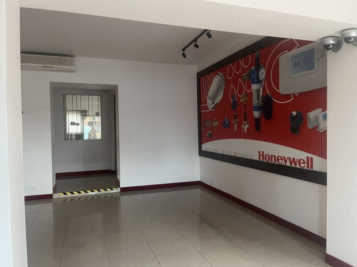 Lokal użytkowy  pokojowe na Sprzedaż