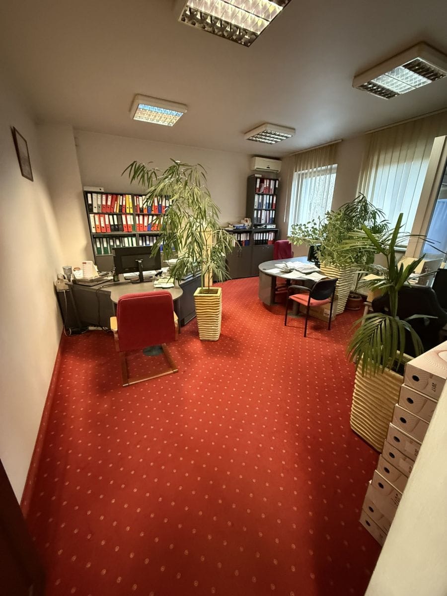 Lokal użytkowy  pokojowe na Sprzedaż