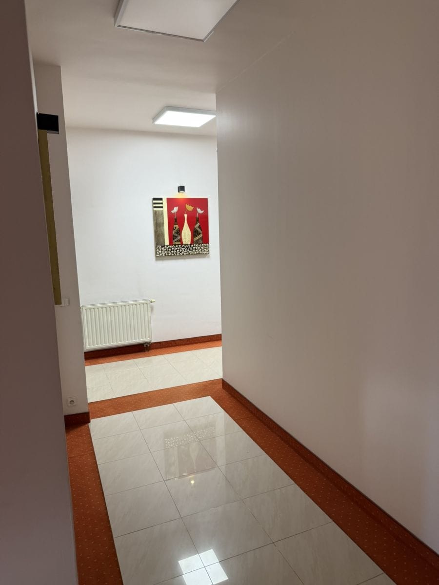 Lokal użytkowy  pokojowe na Sprzedaż