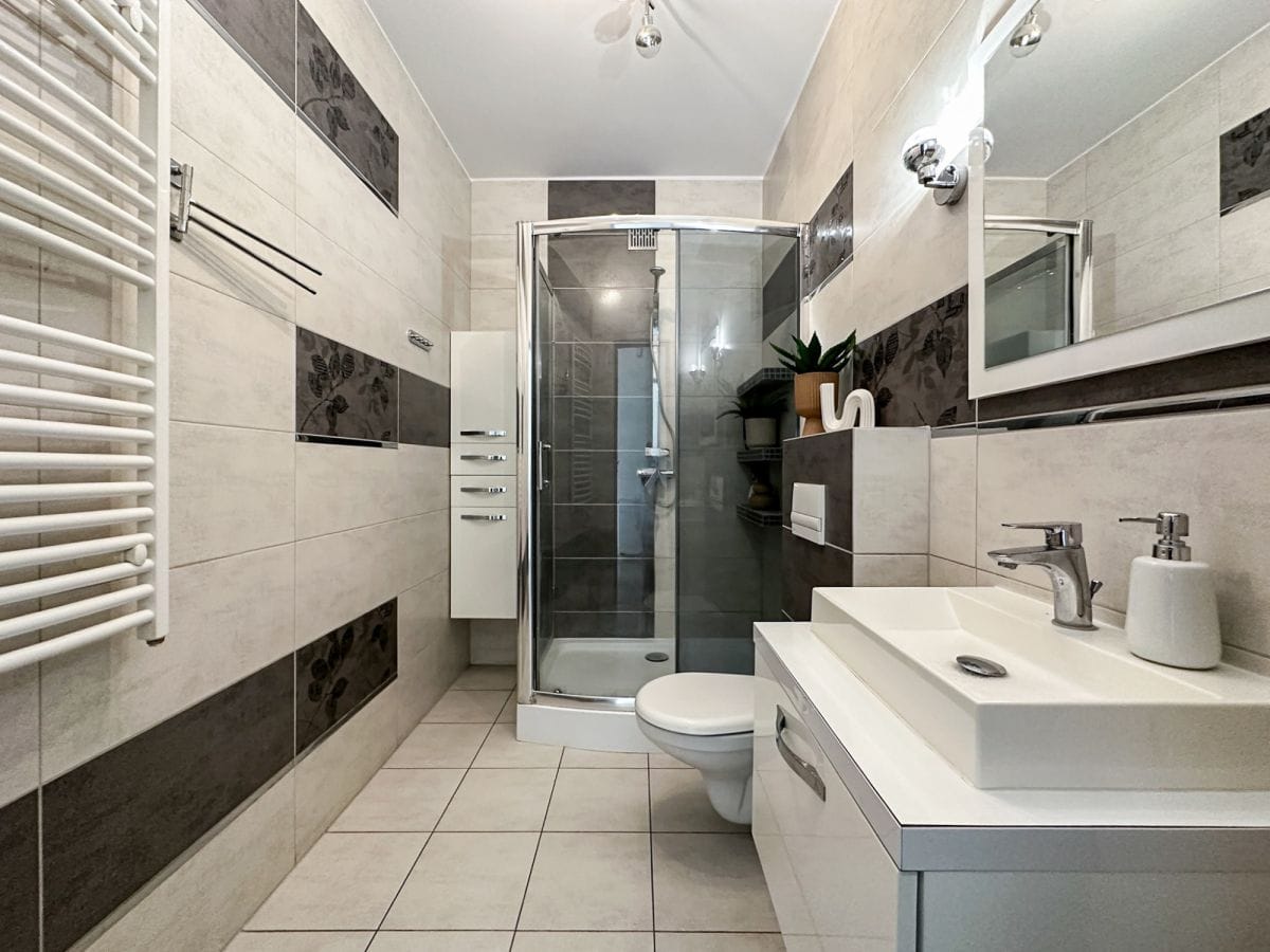 Dom 5 pokojowe na Sprzedaż