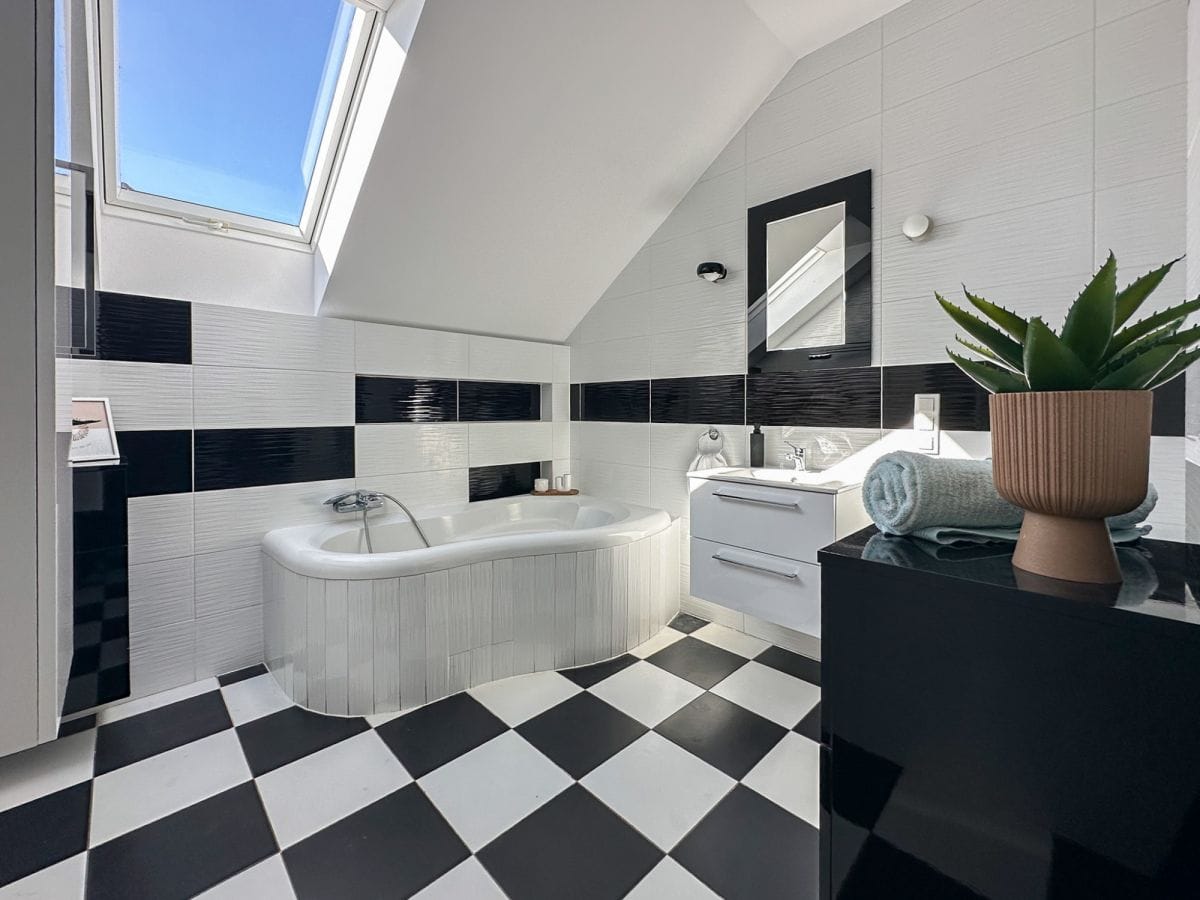 Dom 5 pokojowe na Sprzedaż