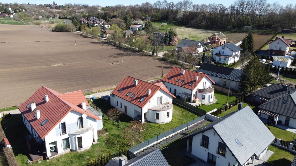 Dom 5 pokojowe na Sprzedaż