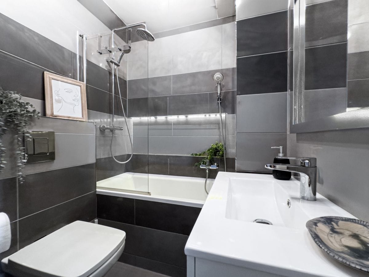 Mieszkanie 5 pokojowe na Sprzedaż