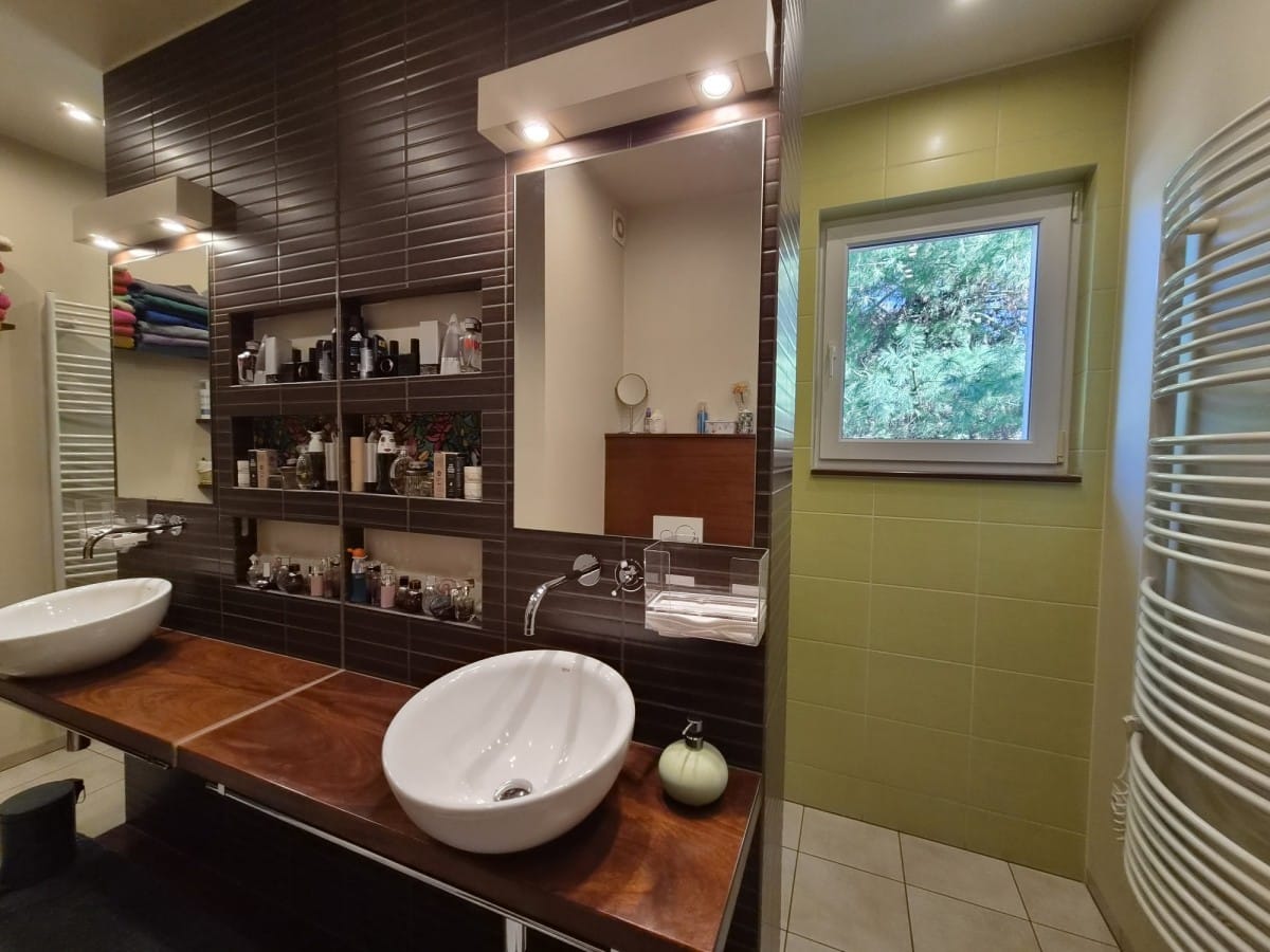 Dom  pokojowe na Sprzedaż