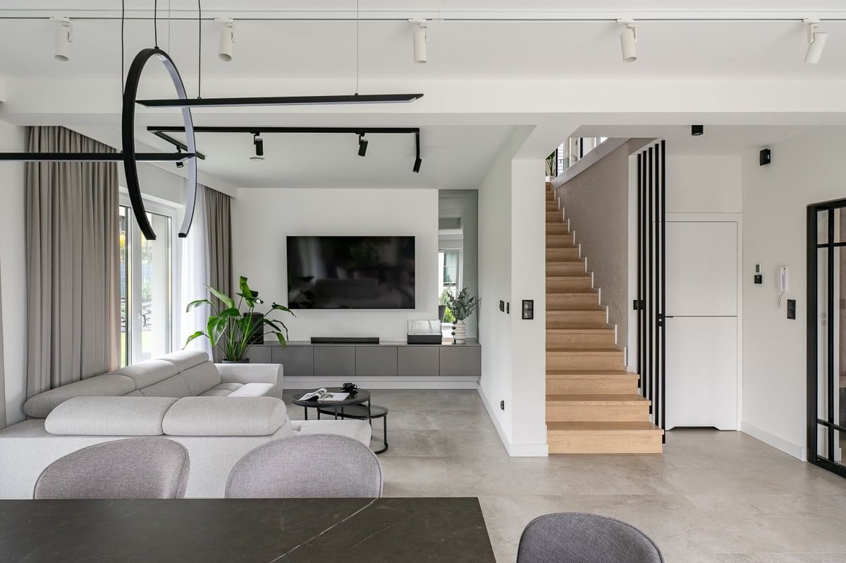 Dom 5 pokojowe na Sprzedaż