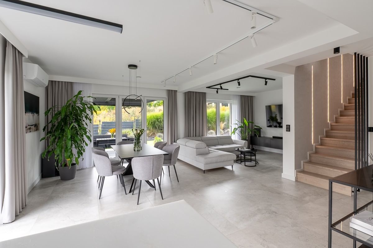 Dom 5 pokojowe na Sprzedaż