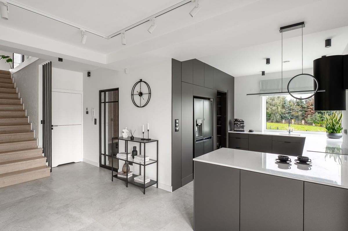 Dom 5 pokojowe na Sprzedaż