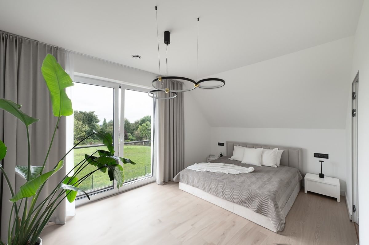 Dom 5 pokojowe na Sprzedaż