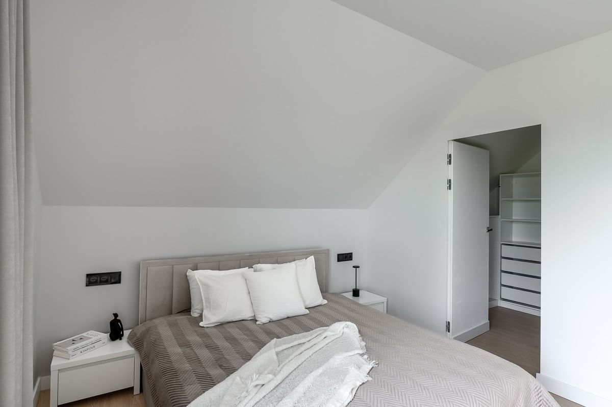 Dom 5 pokojowe na Sprzedaż