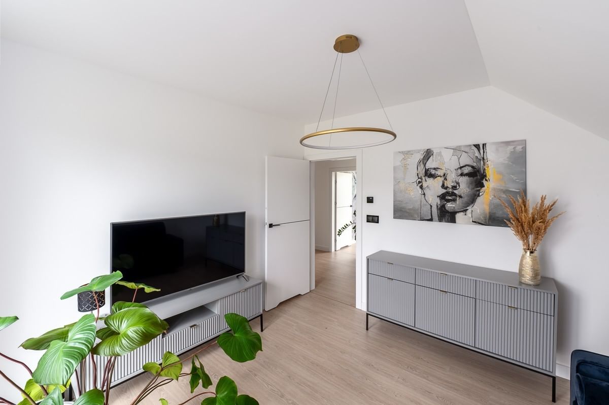 Dom 5 pokojowe na Sprzedaż