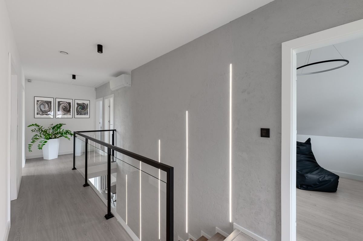 Dom 5 pokojowe na Sprzedaż