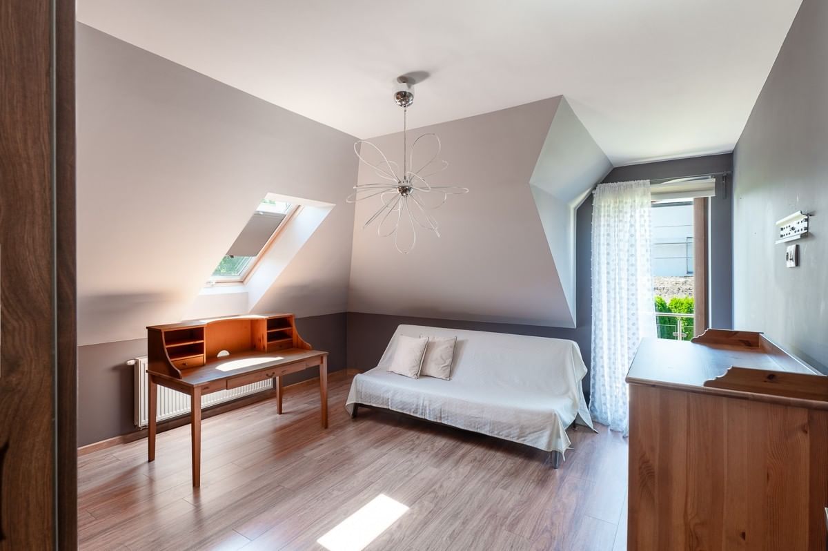 Dom na Sprzedaż 5 pokoje agencja Tur Nieruchomości Dom 5 pokojowe na Sprzedaż