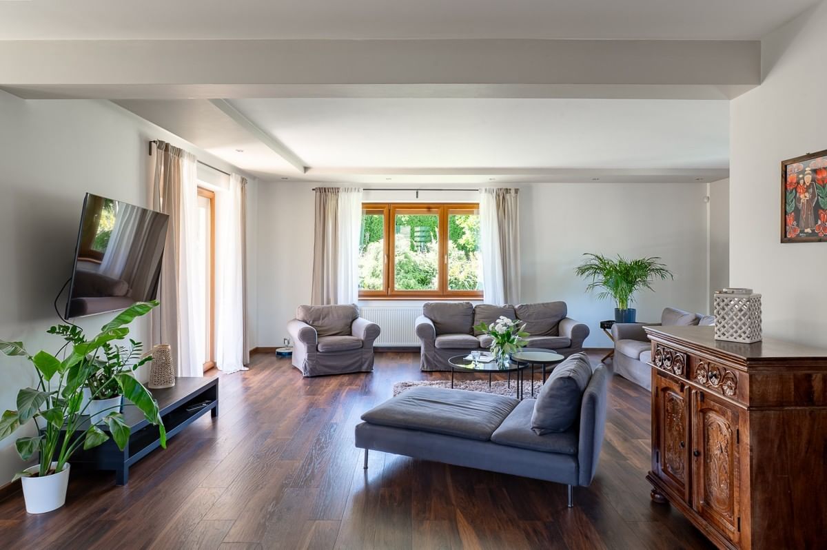 Dom 5 pokojowe na Sprzedaż