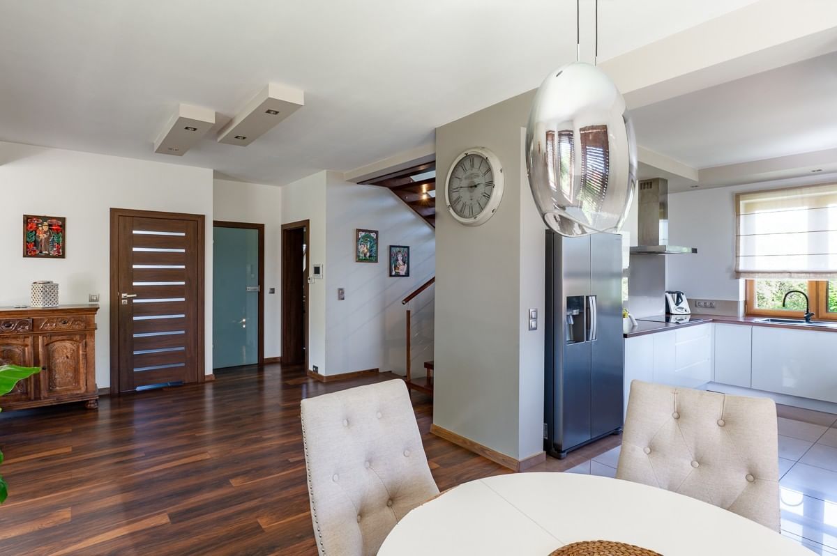 Dom 5 pokojowe na Sprzedaż