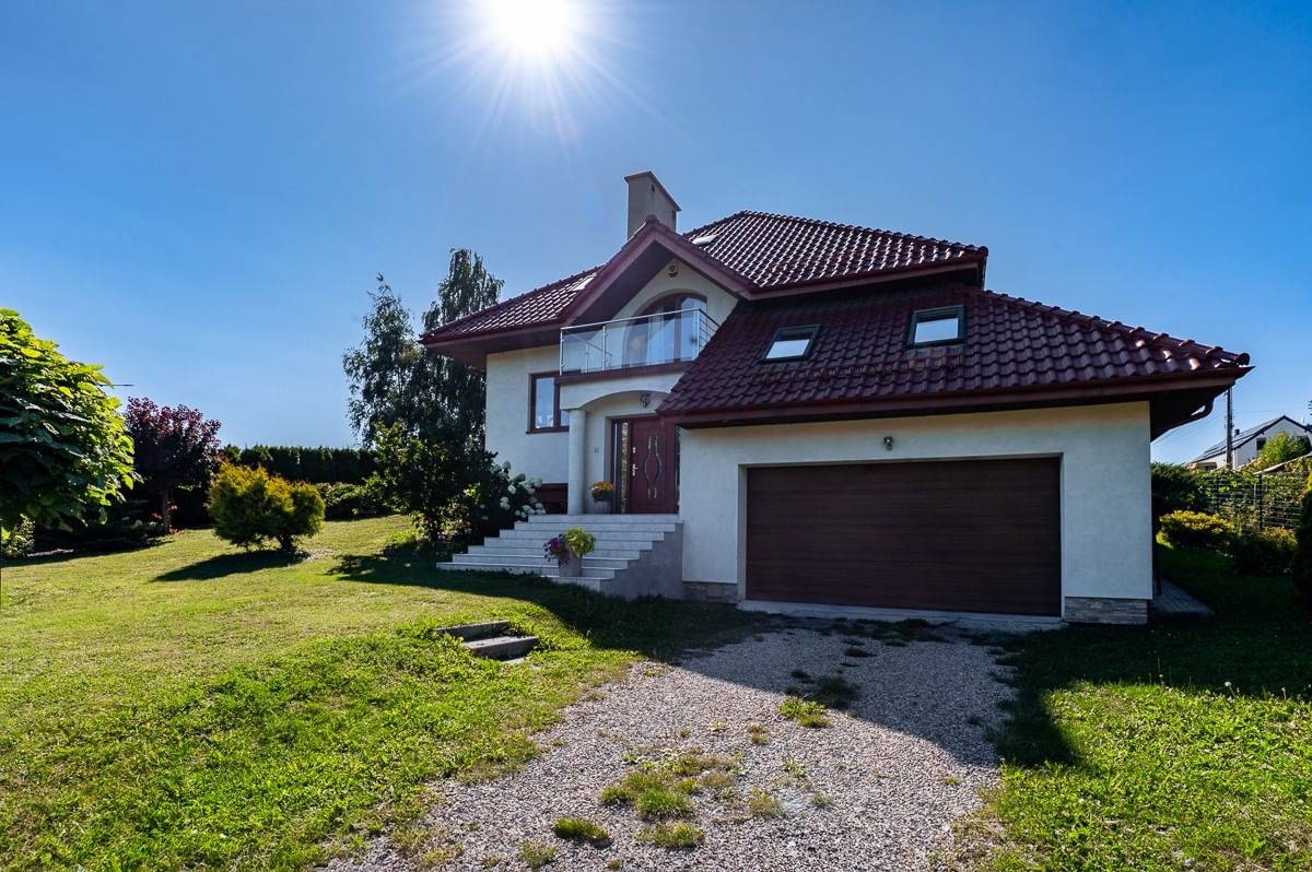 Dom 5 pokojowe na Sprzedaż