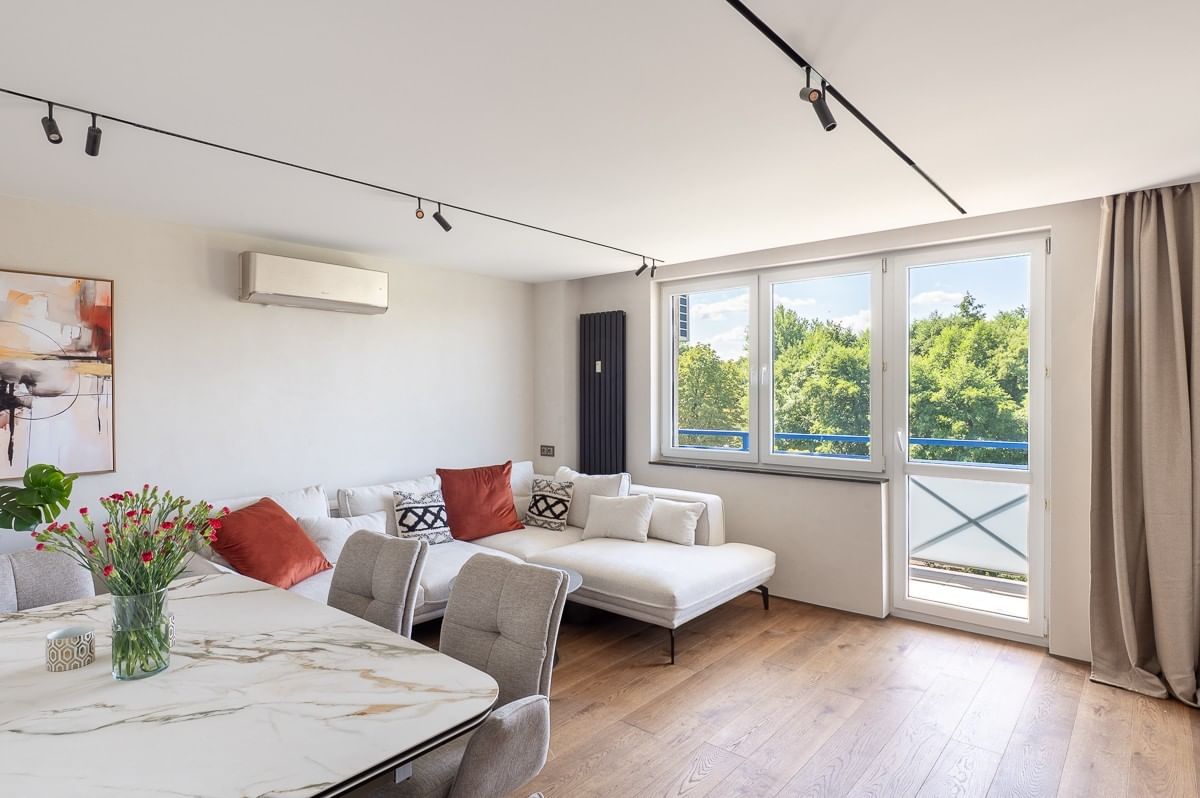 Mieszkanie 3 pokojowe na Sprzedaż